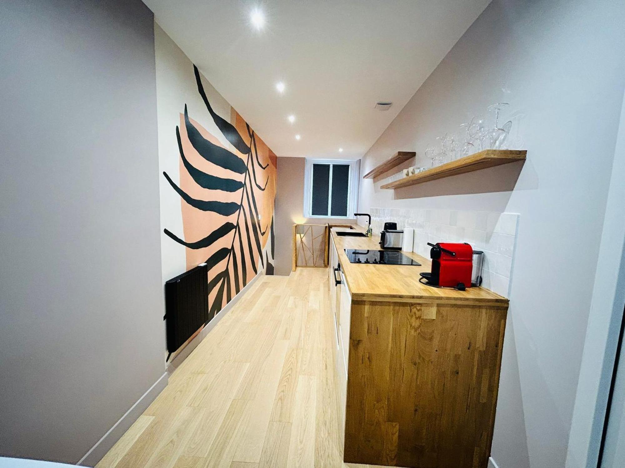 Enghien - New Fully Furnished Appartement