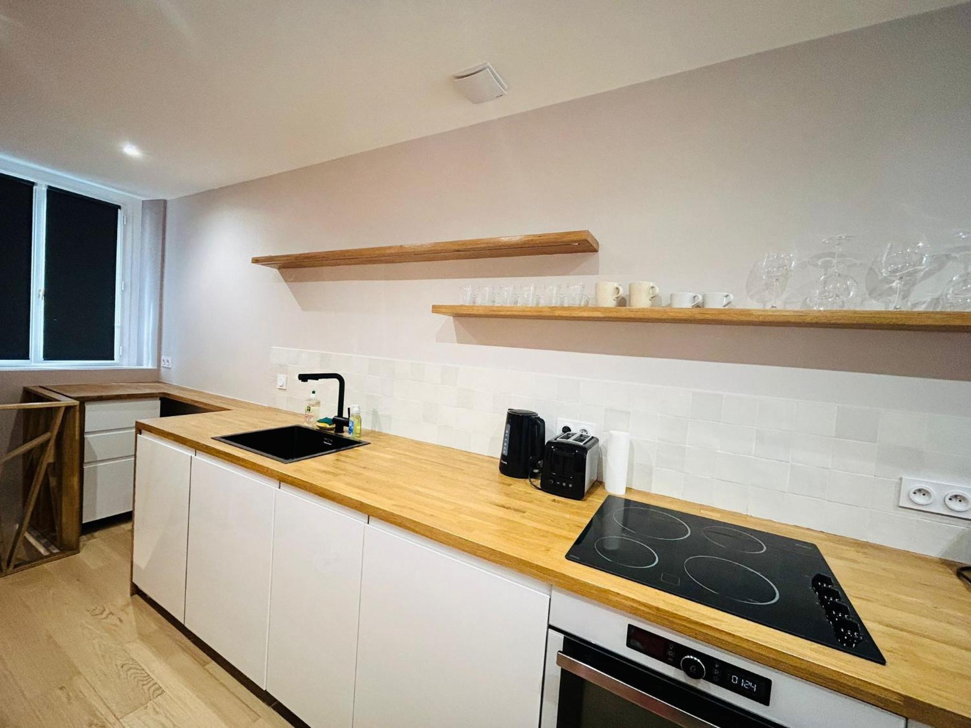 Enghien - New Fully Furnished