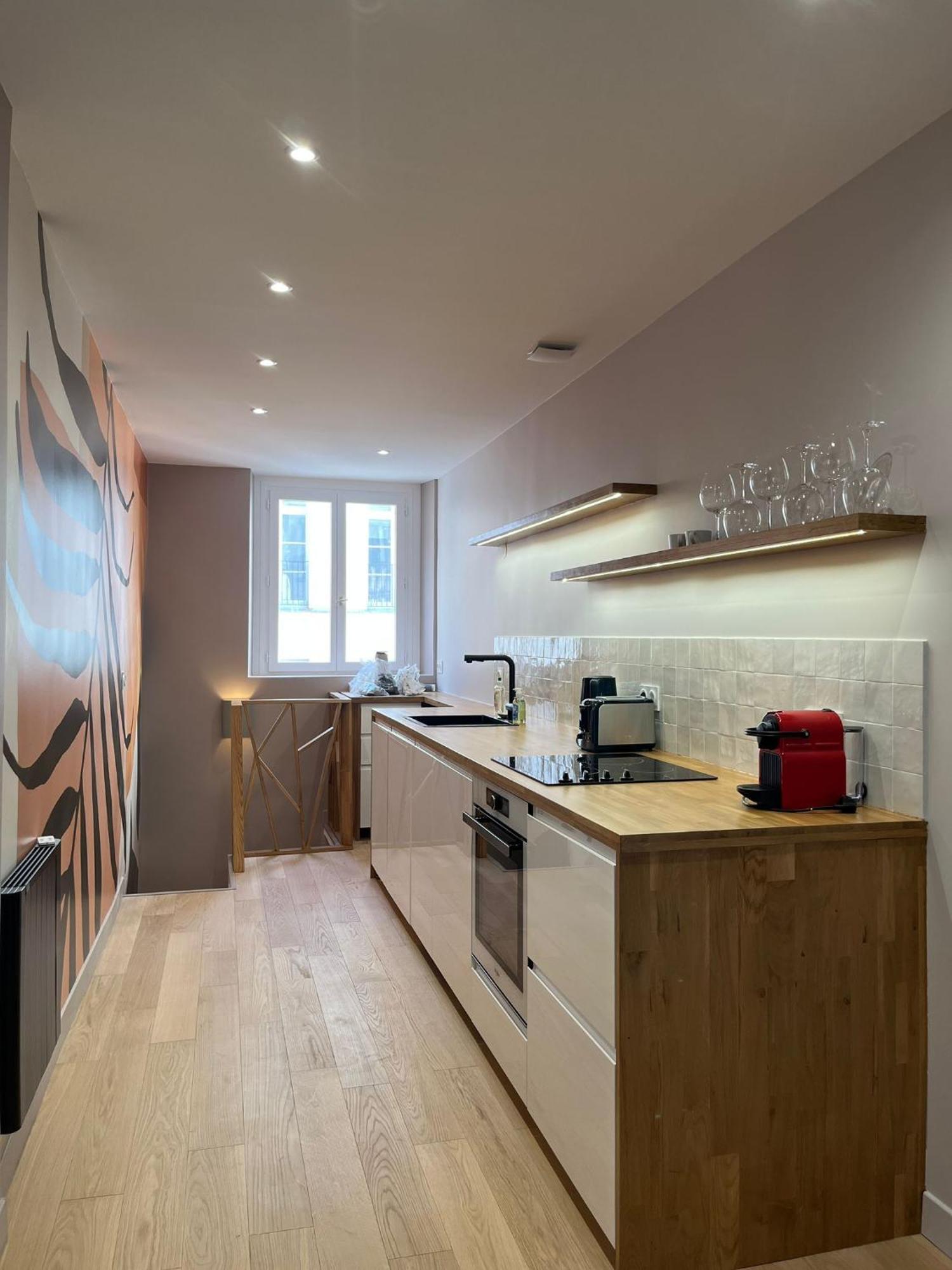 Enghien - New Fully Furnished Appartement Paris